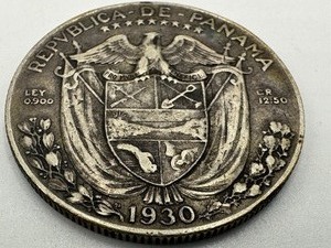 lot 207A image: 1930 Panama Medio-Balboa Coin