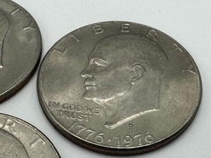 lot 206A image: (5) Eisenhower Silver Dollar Coins