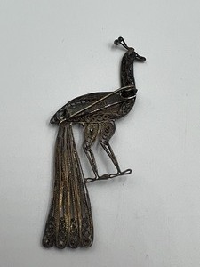 lot 280 image: Vintage Silver Peacock Brooch