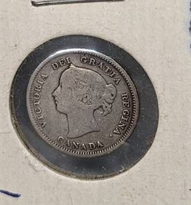 lot 290 image: Russian and Canadian Silver Coins