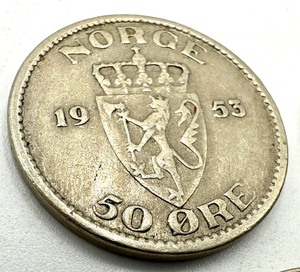 lot 318 image: (3) Norwegian Coins