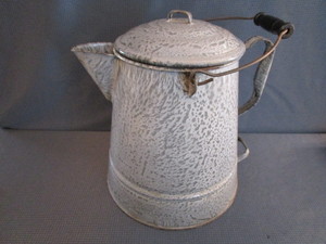 lot 25 image: Vintage Graniteware Coffee
