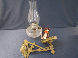 lot 26 image: Kerosene Bracket & Lamp