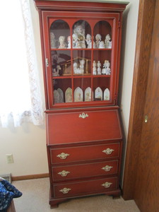 lot 5 image: MCM Dropfront Desk  Curio