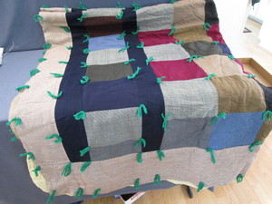 lot 59 image: Antique Quilt