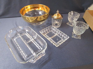 lot 83 image: Gold Highlighted Glass