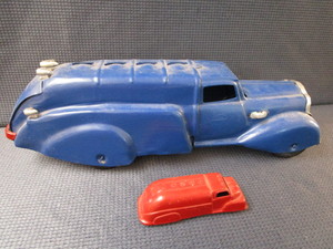 lot 102 image: Metalcraft Tanker Truck