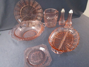 lot 109 image: Pink Depression Glass