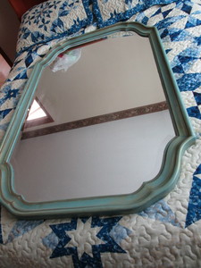 lot 115 image: Wall Mirror