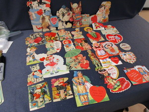 lot 122 image: Vintage Valentines