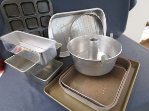 lot 128 image: Baking Pans