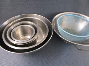 lot 127 image: Stainless Bowls