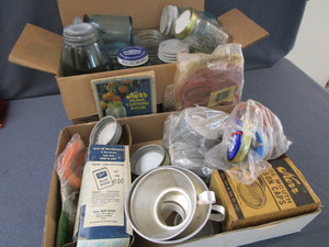 lot 129 image: Blue Canning Jar, Zinc Lids