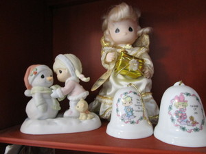 lot 159 image: Precious Moments