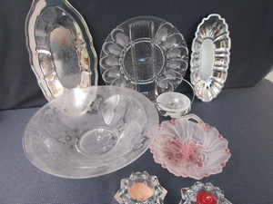 lot 175 image: Egg Plate, Bowl
