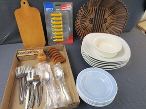 lot 180 image: Soup Bowls & More