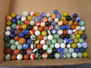 lot 206 image: Vintage Marbles