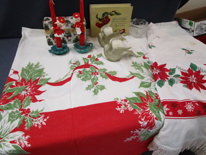 lot 226 image: Vintage Christmas