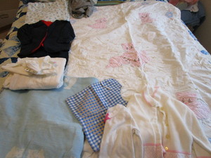 lot 232 image: Baby Quilt & Plates