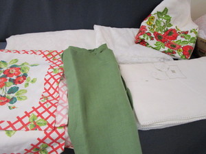 lot 237 image: Tablecloths