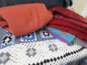 lot 260 image: Blankets, Piano Scarf