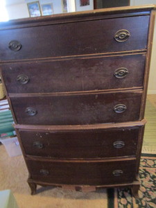lot 21 image: MCM Dresser
