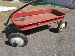 lot 305 image: Vintage Coaster Wagon