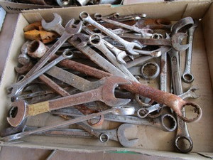lot 310 image: Wrenches & Sockets