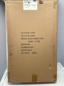lot 64 image: Amazon Basics IvoryBrown Tri-Fold Plastic Pet Ramp
