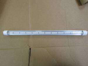 lot 708 image: T8 Led Tube Light 12V DC 18inch 7W 6500K Daylight White (6 Pack)