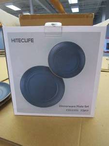 lot 866 image: 12-Piece HITECLIFE Microwave and Dishwasher Safe Porcelain Dinner Plates Set
