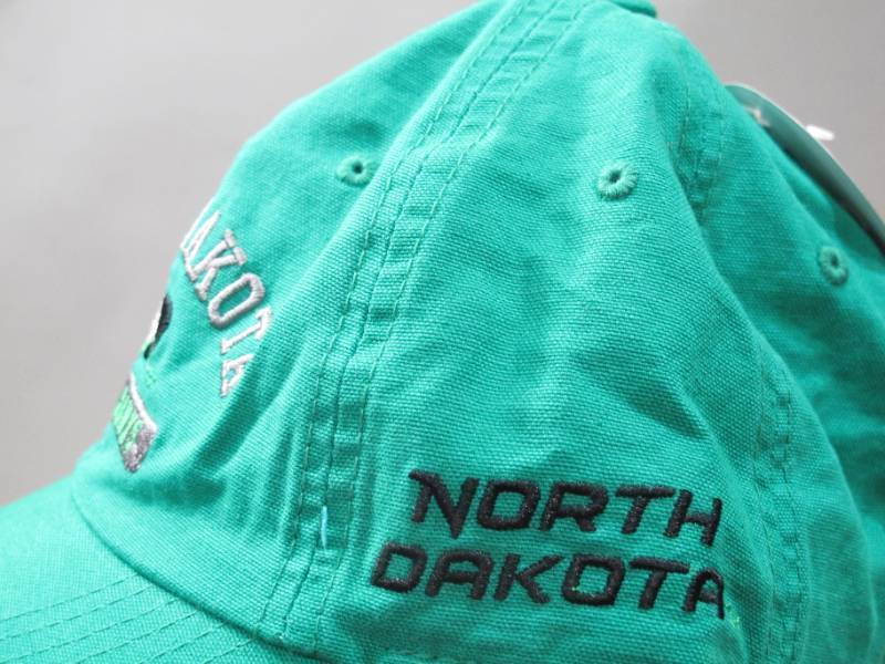lot 599 image: NEW University of North Dakota Fighting Hawks Baseball Cap - Green