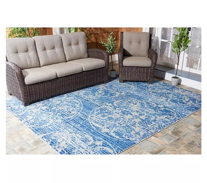 lot 68 image: NEW Safavieh Bahama 8 x 10 Outdoor Rug Collection - Victoria