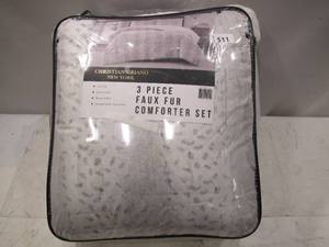 lot 511 image: NEW Christian Siriano New York Snow Leopard Comforter Set - FullQueen
