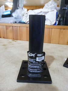 Valley Pintle Hook Adapter