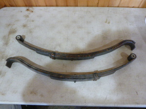 2 Leaf Springs