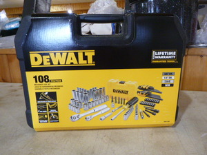 DeWalt Mechanics Tool Set