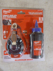 Milwaukee Fine Line Chalk Reel and Blue Chalk Refill