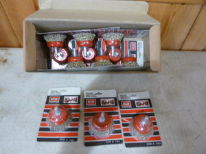 Case of Hawk Linckon Wire Brushes