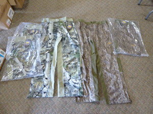 5 Pair of Mossy Oak Yukon Gear Mens Hunting Pants