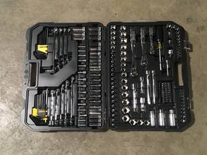 DEWALT  14 in., 38 in., and 12 in. Drive Polished Chrome Mechanics Tool Set (200-Piece)