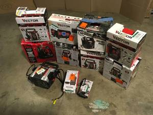 Lot of assorted Vector Battery Chargers Starters, various models and conditions  Review all pictures