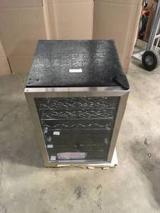 Vissani  4.3 Cu. ft. Wine and Beverage Cooler in Stainless Steel Customer returns Review all pictures