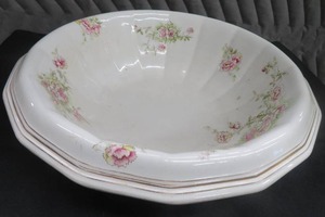 lot 2 image: ANTIQUE LATE 1800S WASH BASIN