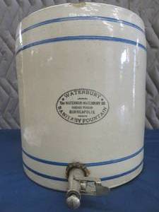 lot 13 image: REDWING POTTERY WATERBURY SANITARY FOUNTAIN