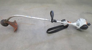 lot 54 image: STIHL FS 34 WEED WHIP