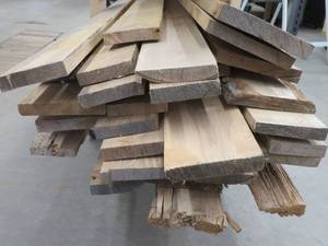 lot 0E image: LOT OF MIXED HARDWOOD.