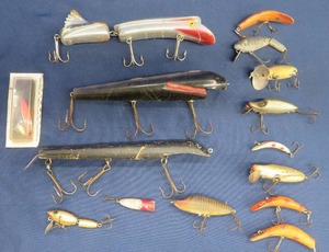 lot 58 image: VINTAGE LURES