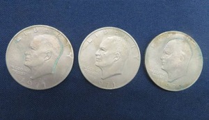 lot 137 image: 3 SILVER DOLLARS