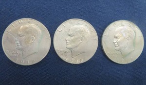 lot 138 image: 3 SILVER DOLLARS